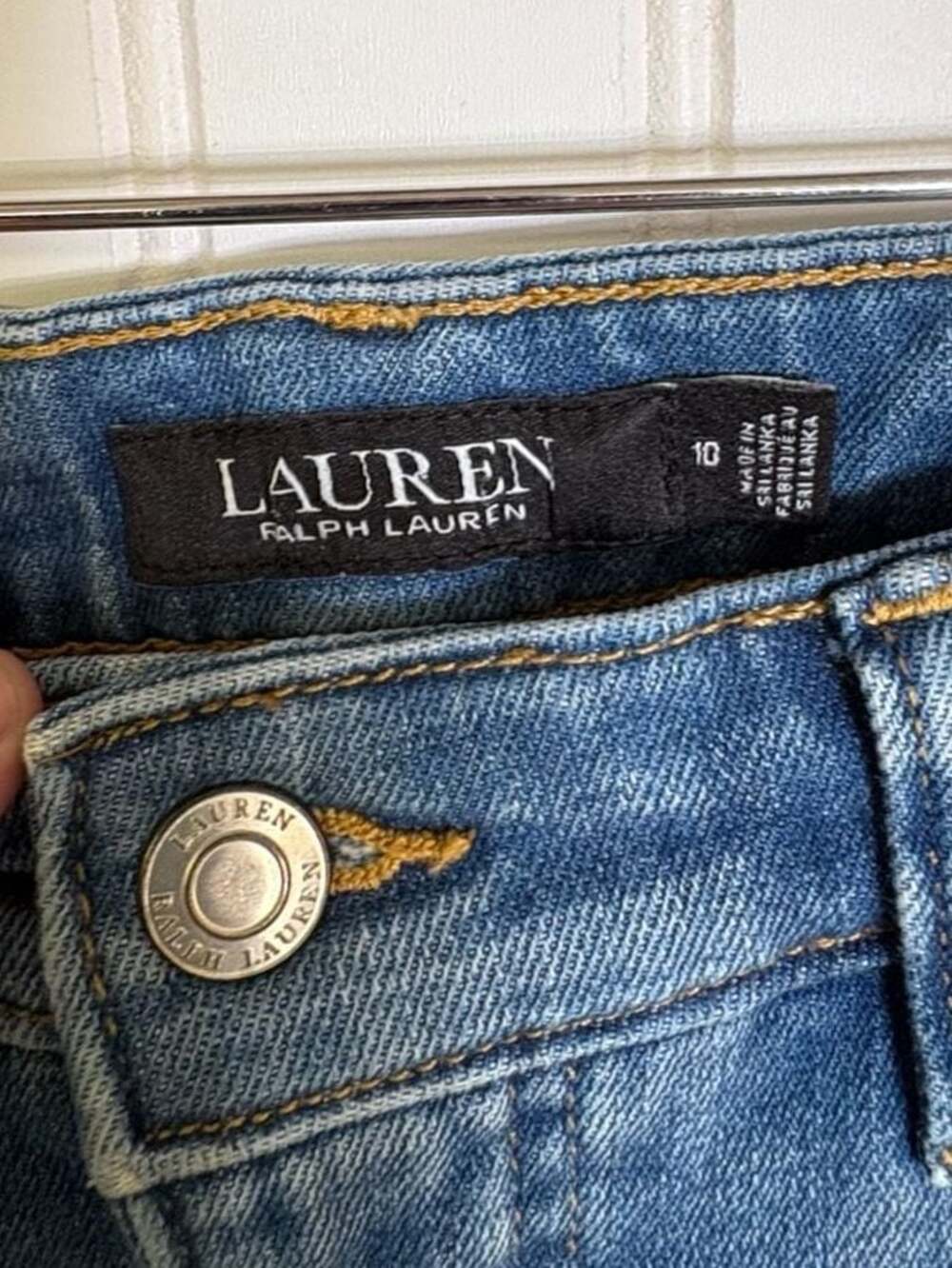 Lauren Ralph Lauren Women's Medium Wash Straight Leg Denim Jeans - Picture 4 of 8
